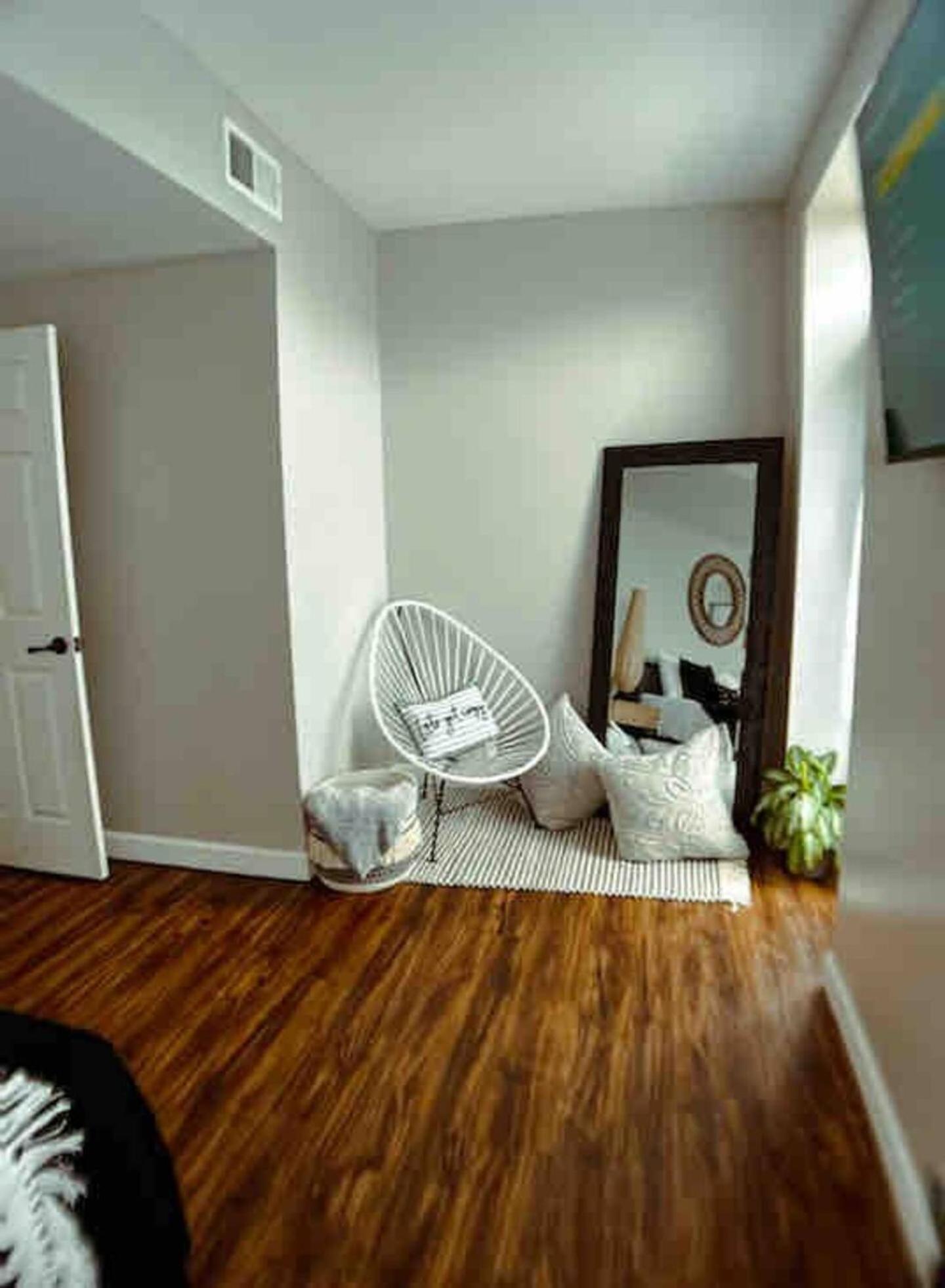 Modern Duplex Near Arenas, Hospitals, Universities, & Attractions Tower Grove エクステリア 写真